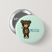 黄色い花を持つかわいい茶色のクマ 缶バッジ (正面&裏面)
