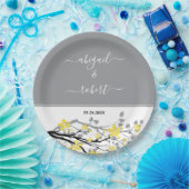 黄色い花を持つ灰色の枝、イニシャル結婚ズ ペーパープレート (パーティー)