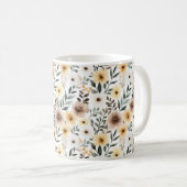 黄色い茶色のクリーム色の花 コーヒーマグカップ (正面右)