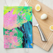 黄色い葉のピンクのあじさい園 キッチンタオル (四つ折り)