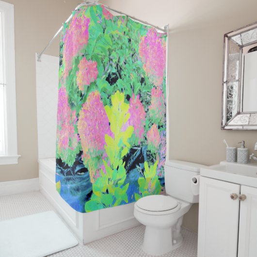 黄色い葉のピンクのあじさい園 シャワーカーテン (インサイチュ)