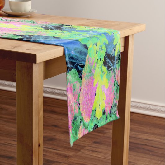 黄色い葉のピンクのあじさい園 ショートテーブルランナー (インサイチュ)