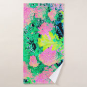 黄色い葉のピンクのあじさい園 バスタオル (バスタオル)