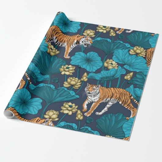 黄色い蓮の池の虎 ラッピングペーパー (アンロールド)