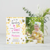 黄色い蜂の写真招待状 招待状 (スタンド正面)