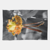 黄色い蝶の蘭の花 キッチンタオル (横)