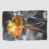 黄色い蝶の蘭の花 ゴルフタオル (横)