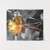 黄色い蝶の蘭の花 タペストリー (正面(横))