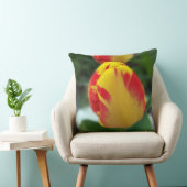 黄色い赤いチューリップ クッション (椅子)