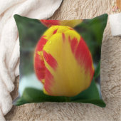 黄色い赤いチューリップ クッション (ブランケット)