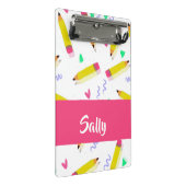 黄色い鉛筆と白いスクラブ ミニクリップボード (アングル)