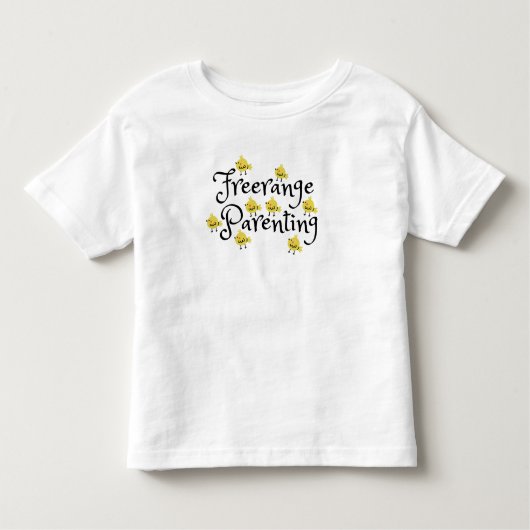 黄色い雛を持つFreerange育児どこでも トドラーTシャツ (正面)