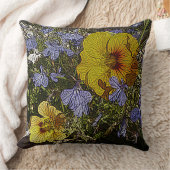 黄色い青と白の花をたくさん持つデザイン クッション (ブランケット)