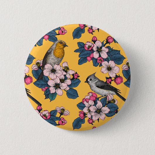 黄色い鳥と花 缶バッジ (正面)