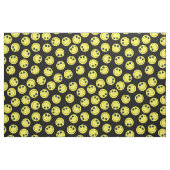 黄色いEmojiは黒で直面します ファブリック (ファットクウォーター)