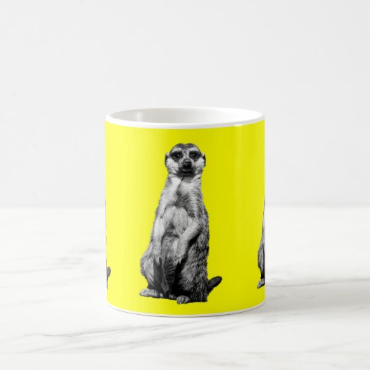 黄色いMeerkatのコーヒー・マグ コーヒーマグカップ (中央)