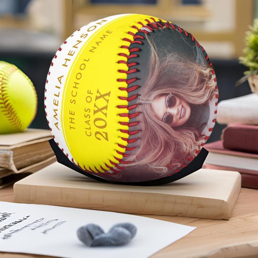 黄色おめでとう卒業2写真 ソフトボール