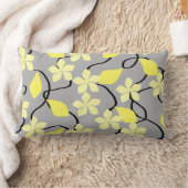 黄色および灰色の花。 花パターン ランバークッション (ブランケット)