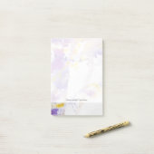 黄色および紫色の水彩画の背景 ポストイット (デスク上)