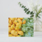 黄色および緑のエイコーン・スクワッシュ ポストカード (スタンド正面)