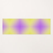 黄色から紫のダイヤモンドパターンのグラデーション ヨガマット (正面(横))