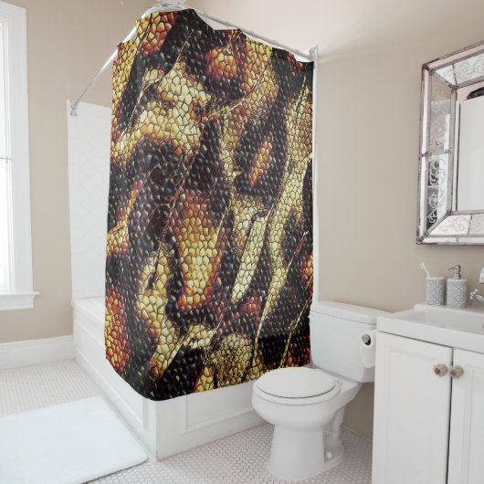 黄色がかった黒い斑点のある爬虫類の皮膚？ シャワーカーテン (インサイチュ)
