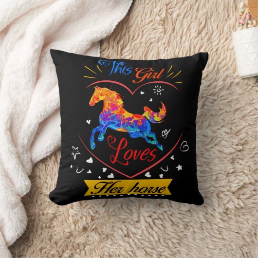 黄色この少女は彼女の馬を愛している クッション (ブランケット)