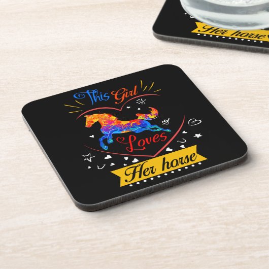 黄色この少女は彼女の馬を愛している コースター (左側)