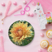 黄色とオレンジのダリアオン紙プレート ペーパープレート (パーティー)