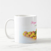 黄色とオレンジのチューリップが咲く母の日 コーヒーマグカップ (左)