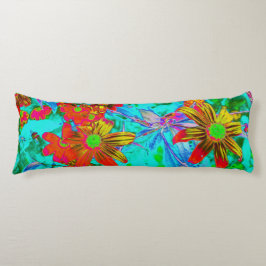 黄色とオレンジ色の花を持つアクアトロピカル ボディピロー