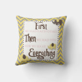 黄色とグレーのシボロン象の枕 クッション (裏面)