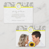 黄色とグレーのダマスクの結婚式の情報カード エンクロージャーカード (正面/裏面)