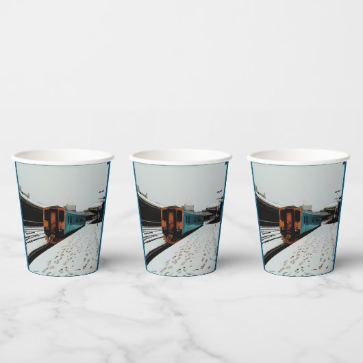 黄色とターコイズ列車の紙カップ 紙コップ (複数)