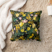 黄色とピンクのヴィンテージバラガーデン夜のパターン クッション (ブランケット)