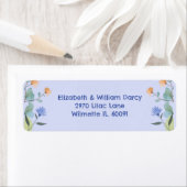 黄色とペリウィンクルブルーの花柄 返送先ラベル ラベル (インサイチュ)