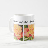 黄色と桃のバラ水色の花 コーヒーマグカップ (正面左)