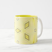 黄色と濃い茶色の星とダイヤモンド マグカップ (正面右)