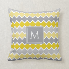 黄色と灰色のパターンのモノグラム クッション