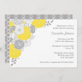 黄色と灰色のフローラブライダルシャワー招待状 招待状 (正面/裏面)