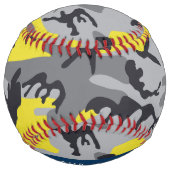 黄色と灰色の迷彩自分の名前をパーソナライズ ソフトボール (裏面)