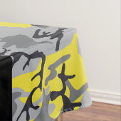 黄色と灰色の迷彩自分の名前をパーソナライズ テーブルクロス (インサイチュ)