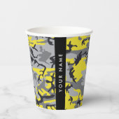 黄色と灰色の迷彩自分の名前をパーソナライズ 紙コップ (正面)