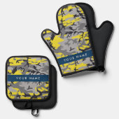 黄色と灰色の迷彩自分の名前をパーソナライズ 鍋つかみ&鍋敷きセット (正面/裏面)