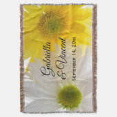 黄色と白のデイジー結婚の形見 スローブランケット (正面縦)