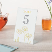 黄色と白のフローラ結婚のテーブル番号 台座サイン (インサイチュ)