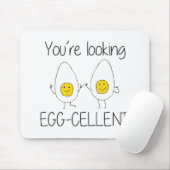 黄色と白の手で描かれた卵黄 マウスパッド (マウス)