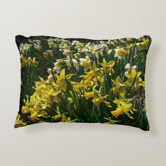黄色と白の水仙の春の花 アクセントクッション (裏面)