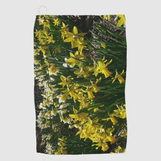 黄色と白の水仙の春の花 ゴルフタオル (正面)