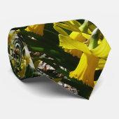 黄色と白の水仙の春の花 ネクタイ (ロール)